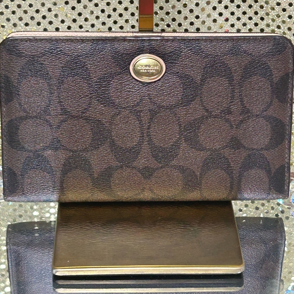 Coach Brown Signature Large Wallet w/Gold Accent Approx. 7.5 x 4.5